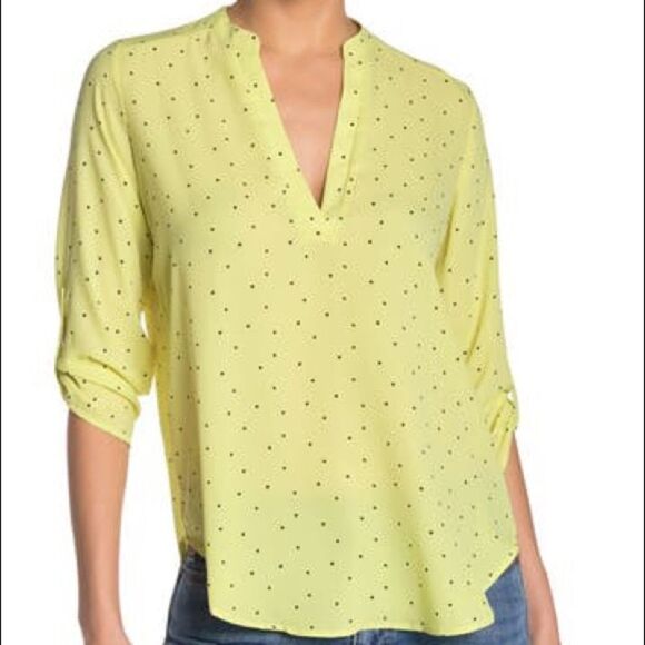 ✨ Lush
Printed Split Neck Blouse✨ - Picture 7 of 8